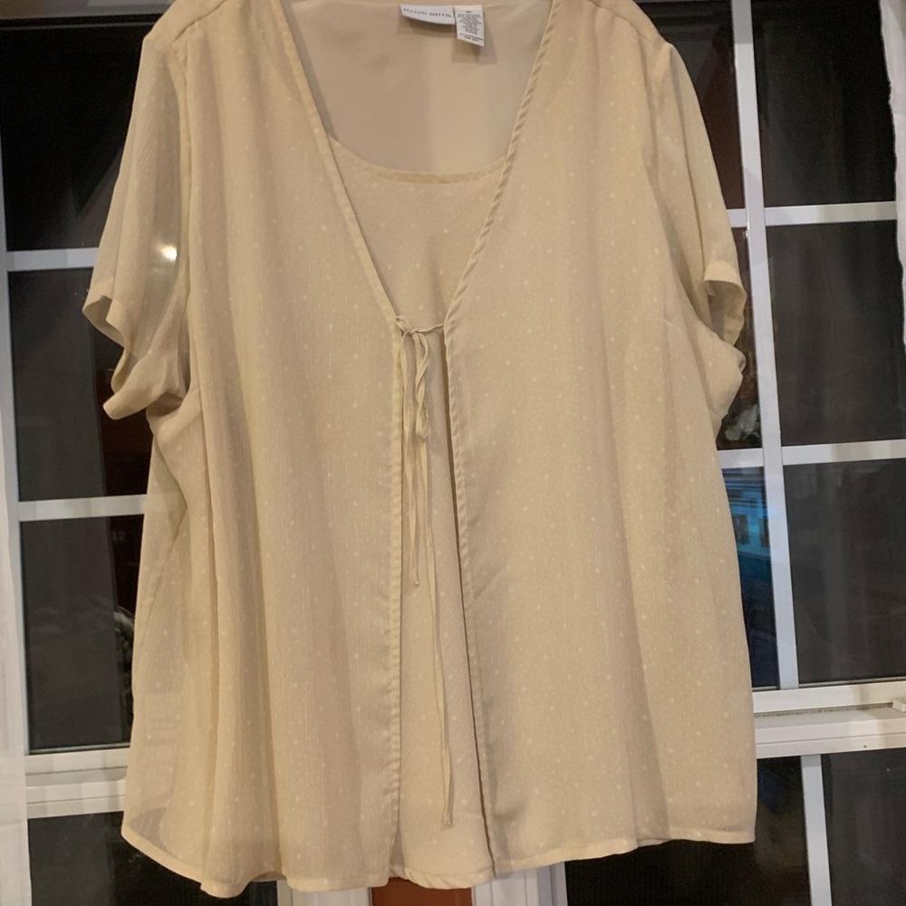 Womens tan/white polka dot blouse 3X